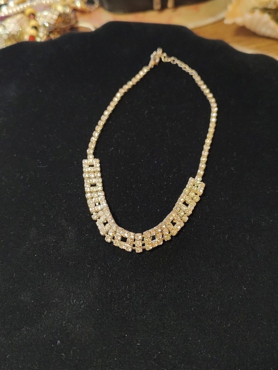 Rhinestone Chocker - Picture 4 of 6